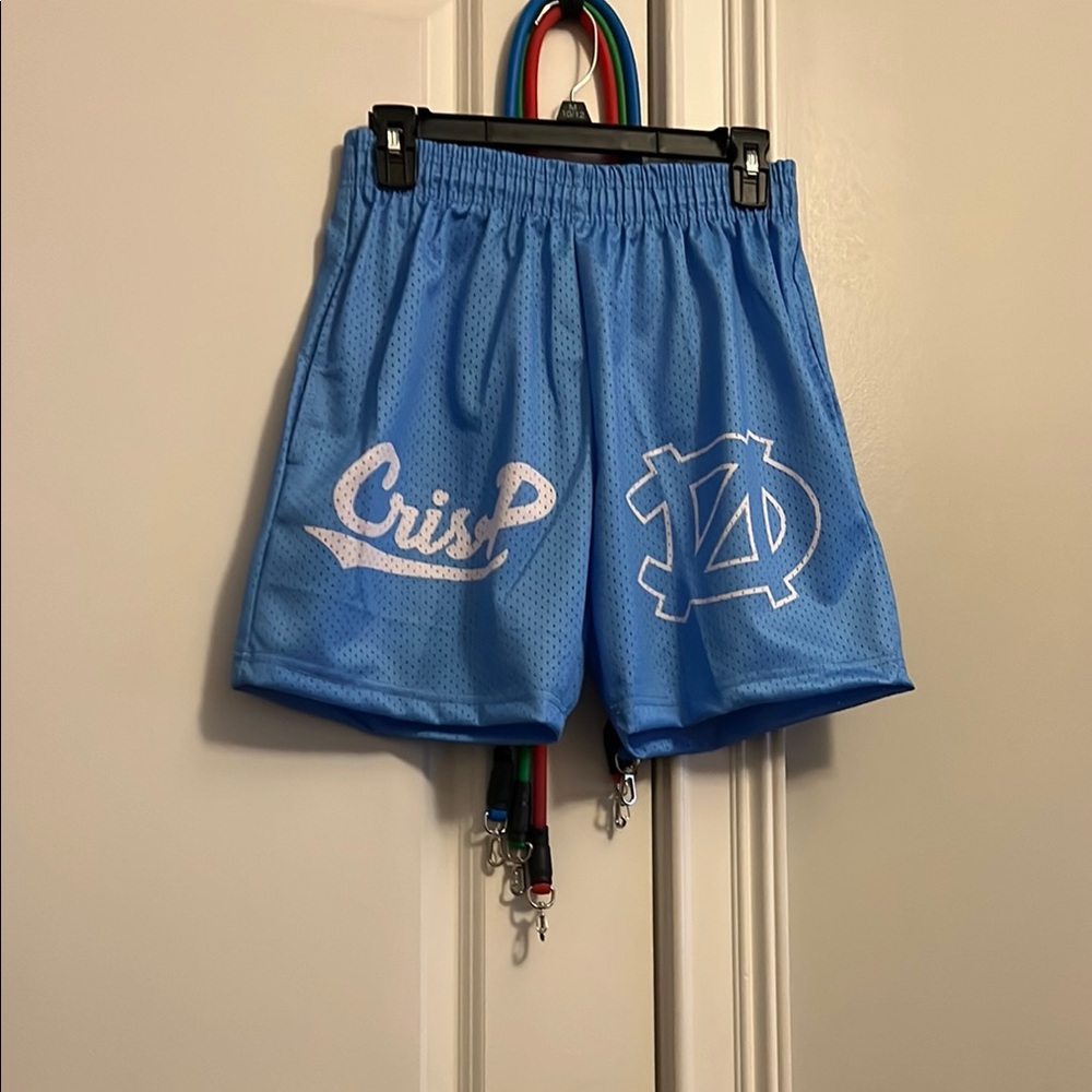 Men CrisP North Carolina shorts.